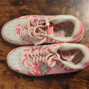 Pink Nike Air Womens Shoes size 9